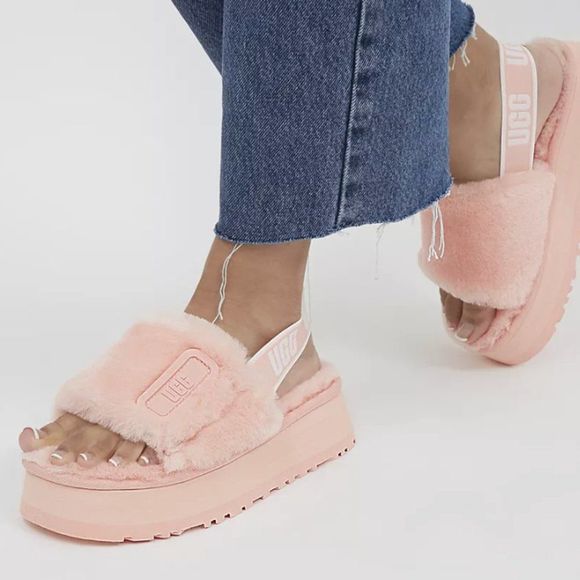 UGG Shoes - UGG WOMEN'S DISCO PLATFORM SLIDE SANDALS IN PINK DUST